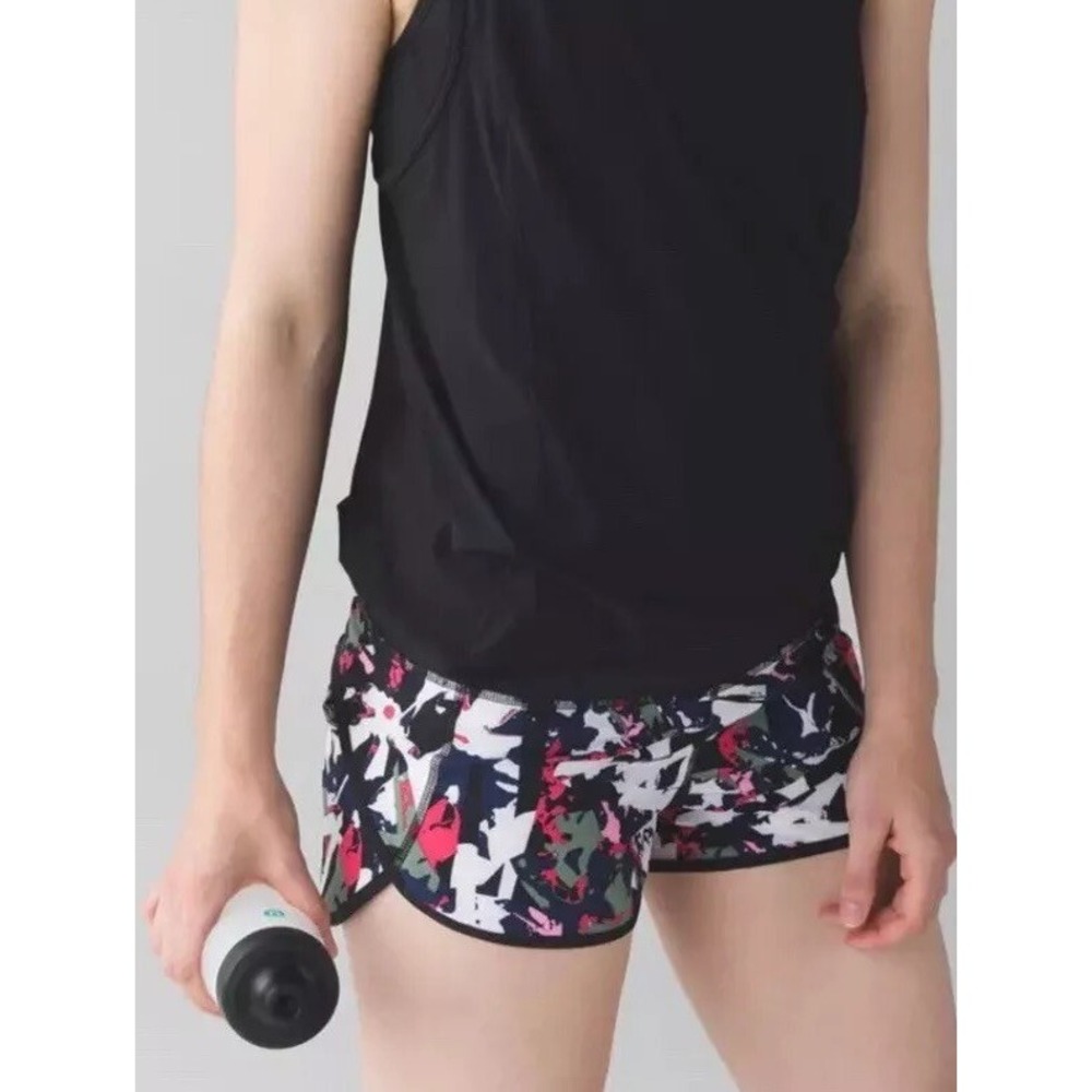 Lululemon Speed Short Pop Cut Boom Juice Multicolor Black Sz 8 3" Ins